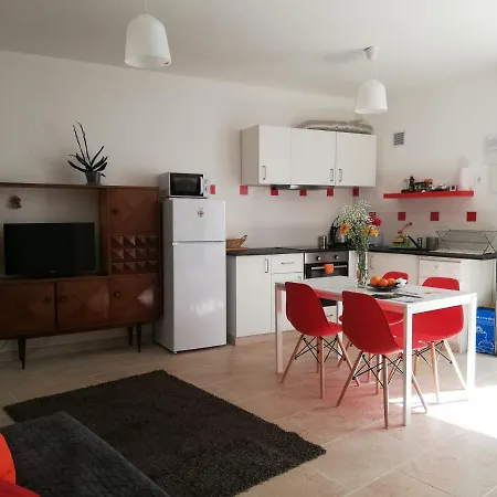 Casa Da Zira * Batalha
